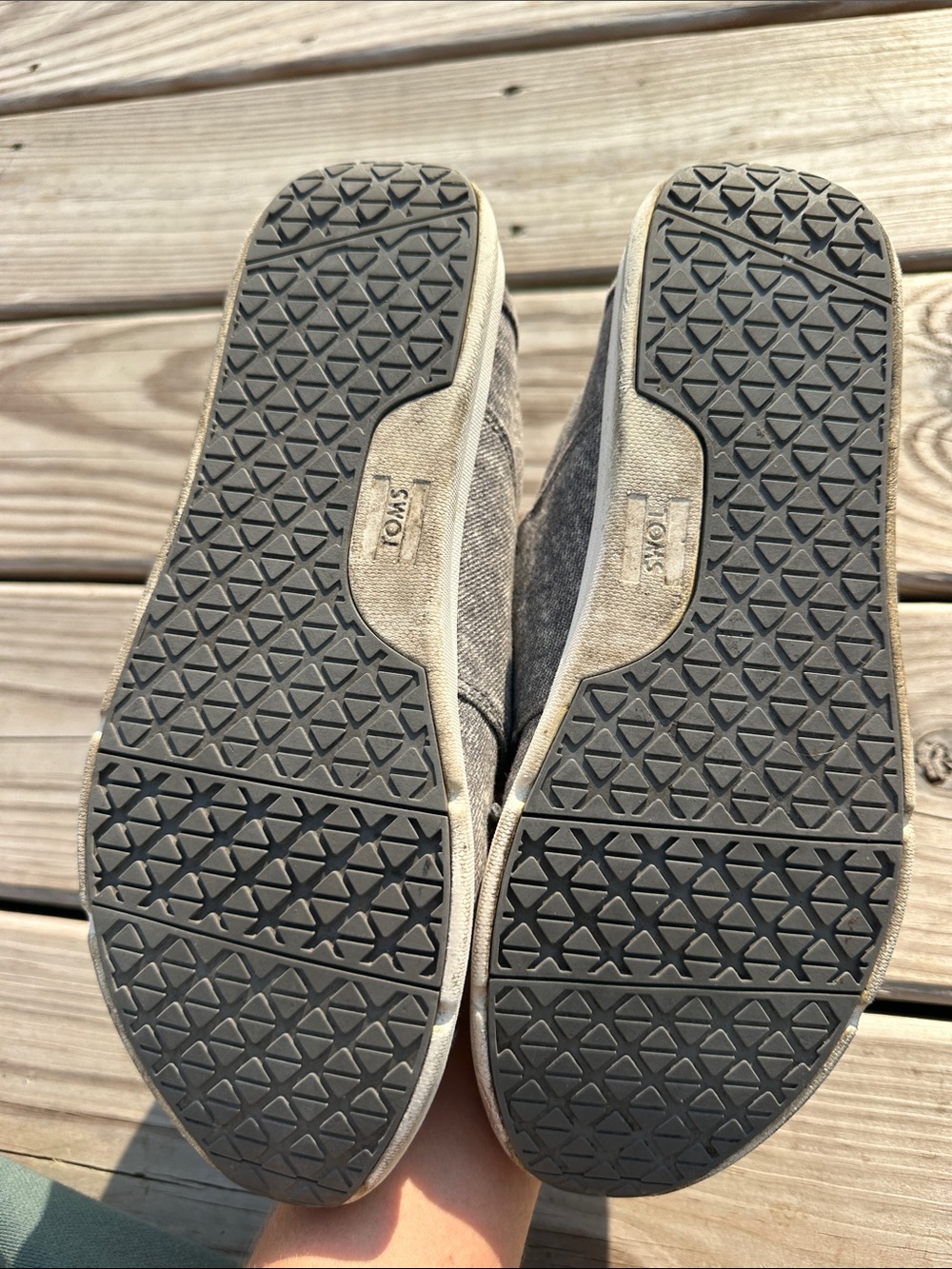 Tom’s Casual Gray Knit Lace-Up Sneakers - Picture 6 of 6